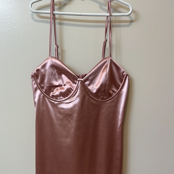 BRAND NEW- BLUSH PINK DRESS - Picture 6 of 10